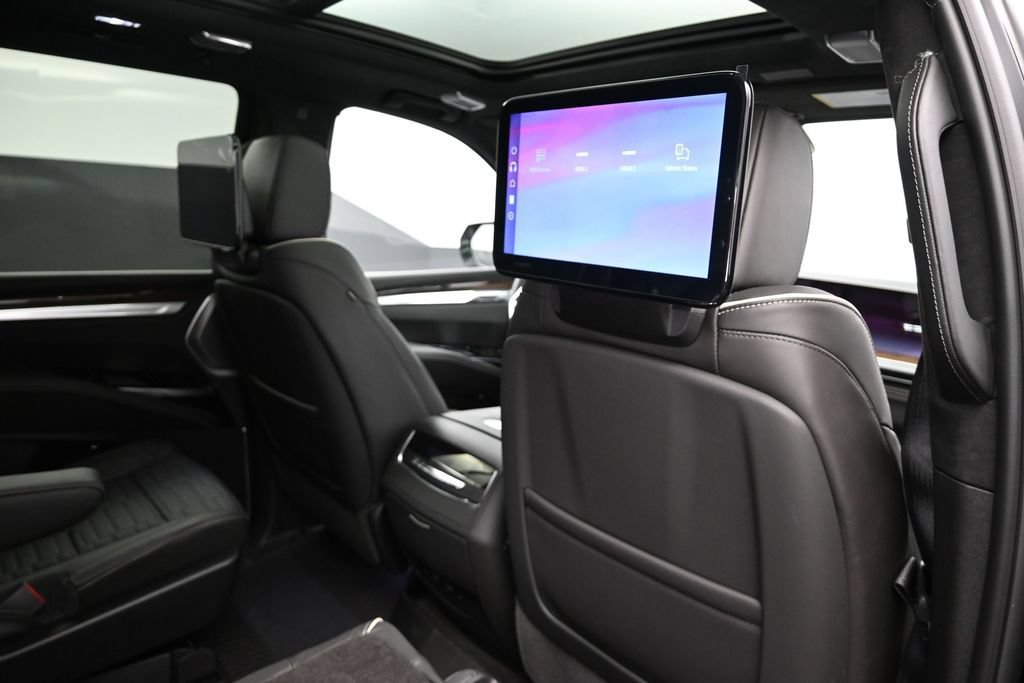 New 2026 Cadillac Escalade Platinum Sport w/ LPO, ONYX Package AWD/4WD image 21
