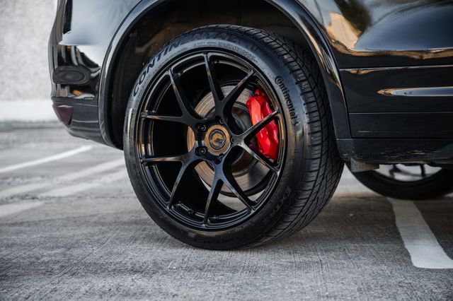 Used 2013 Porsche Cayenne Turbo image 44