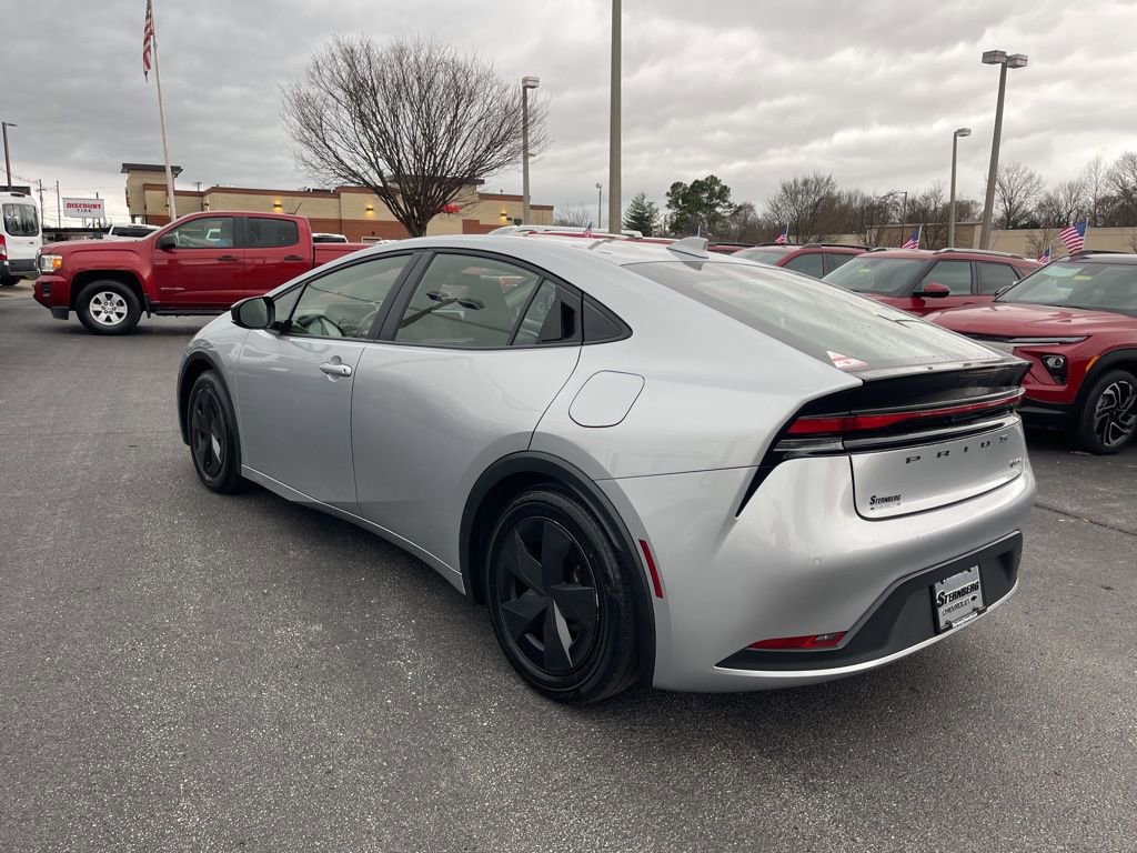 Used 2023 Toyota Prius LE image 10