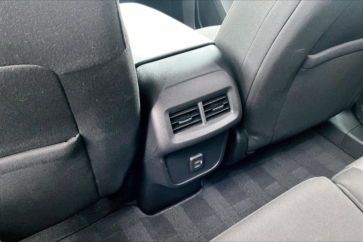 Used 2020 Chevrolet Equinox LT image 34