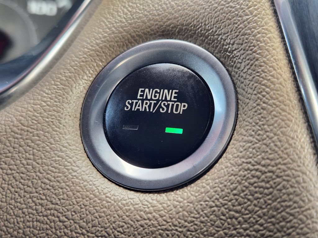 Used 2023 Chevrolet Traverse LS FWD image 23