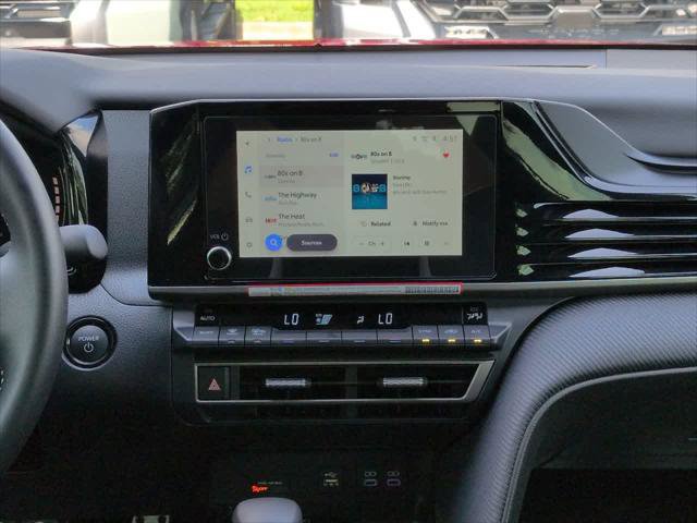 Certified 2026 Toyota Camry SE w/ Convenience Package FWD image 17