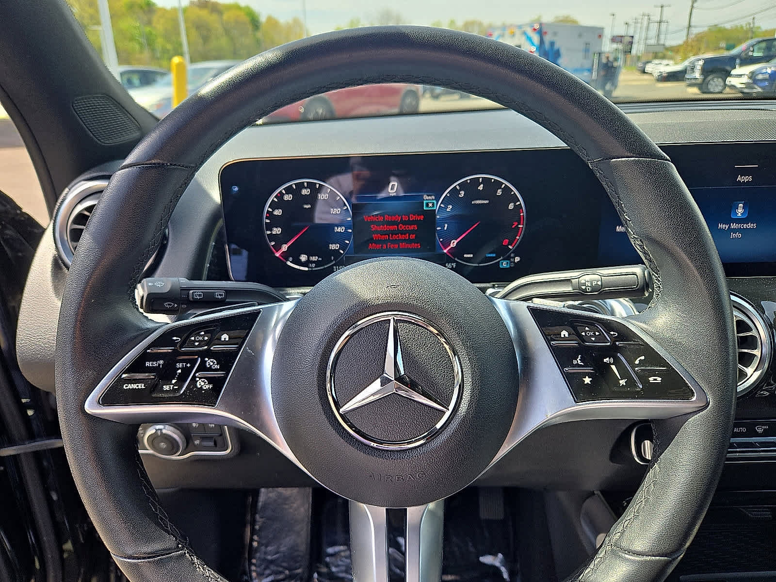 Used 2024 Mercedes-Benz GLB 250 4MATIC image 19