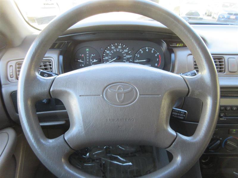 Used 2000 Toyota Camry LE image 11