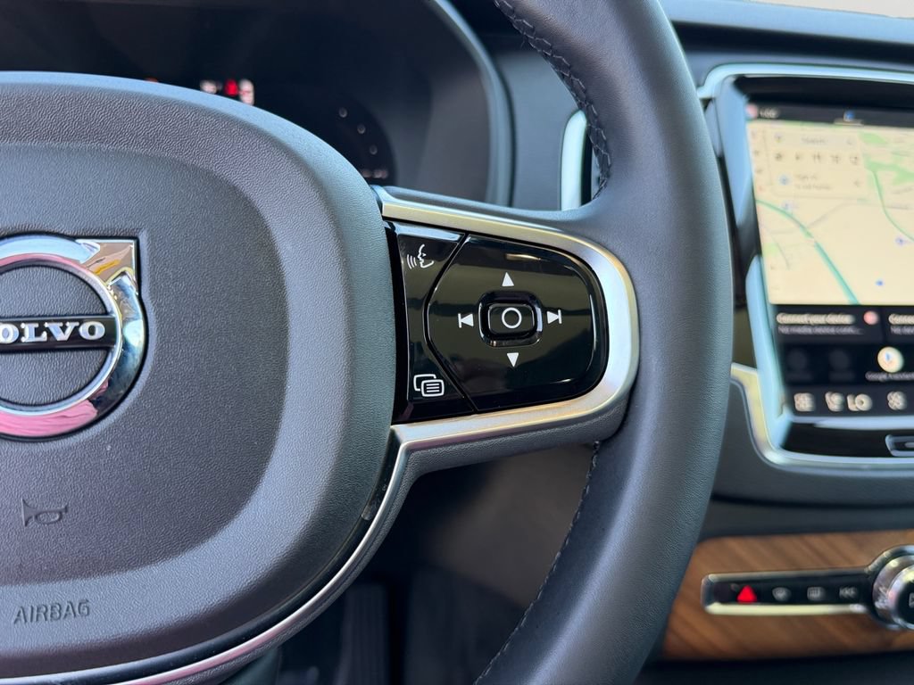 Certified 2025 Volvo XC90 T8 Plus AWD/4WD image 19