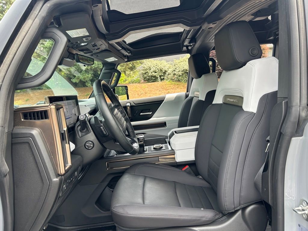 Used 2025 GMC Hummer EV 2X w/ LPO, Sport Package image 35