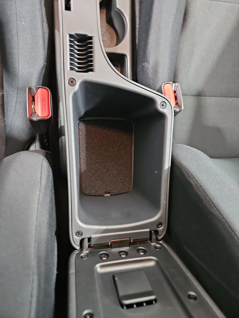 Certified 2025 Nissan Kicks Play S FWD image 26