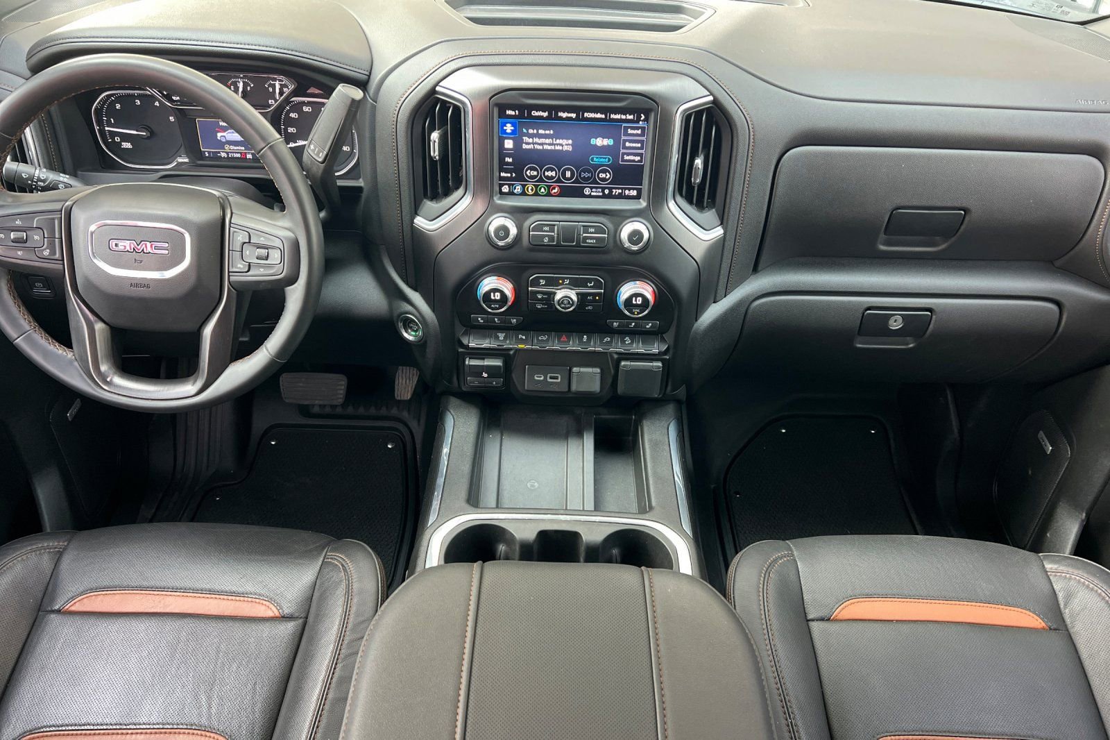 Used 2023 GMC Sierra 2500 AT4 w/ AT4 Preferred Package image 17