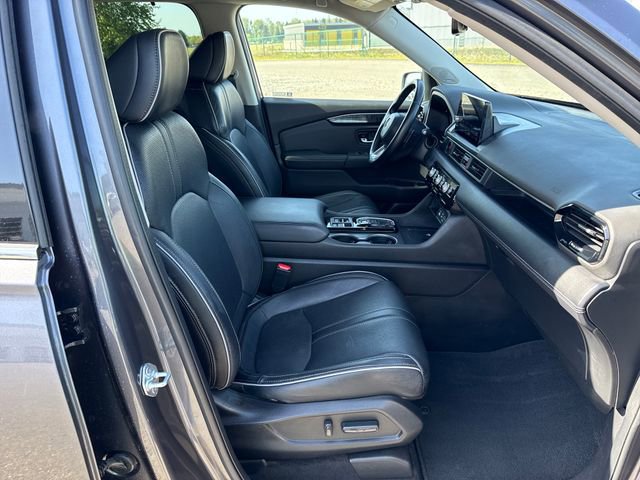Used 2023 Honda Pilot Elite image 13