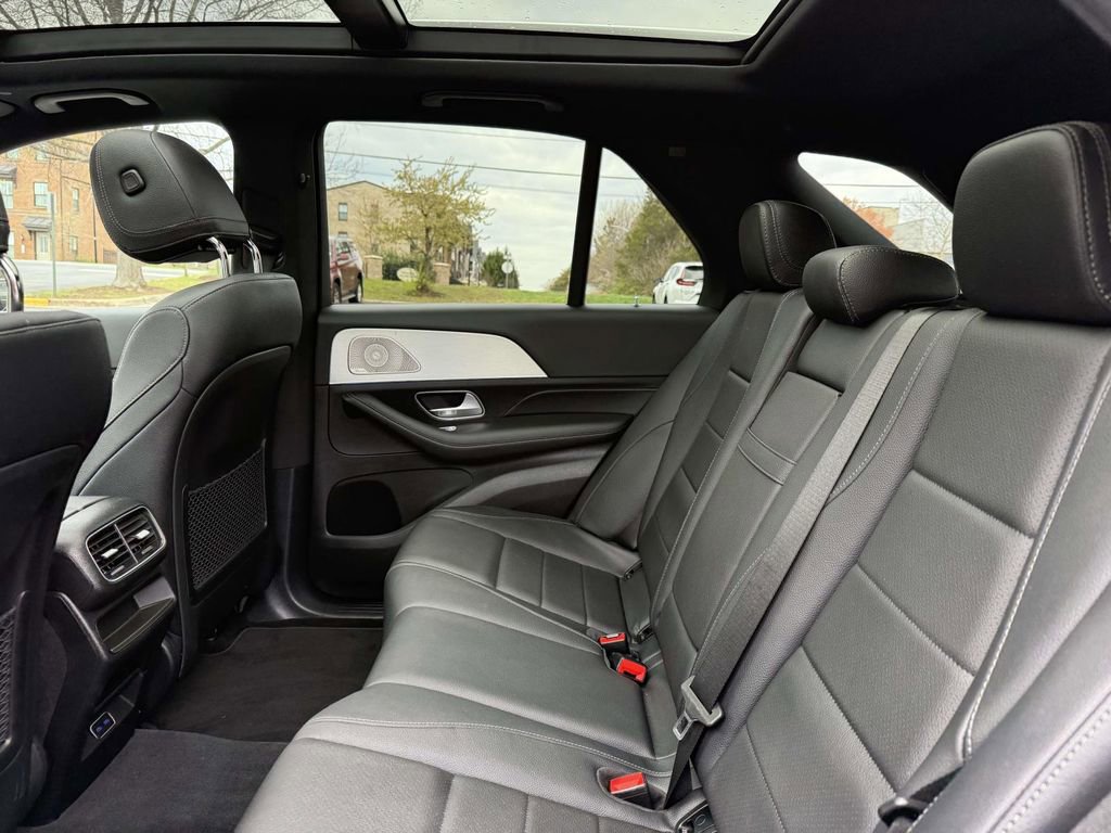 Used 2024 Mercedes-Benz GLE 350 4MATIC image 17