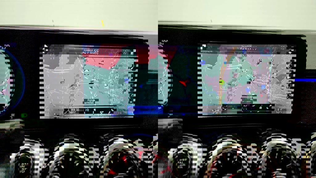 Used 2023 Mercedes-Benz EQB 350 4MATIC SUV w/ Exclusive Package image 16