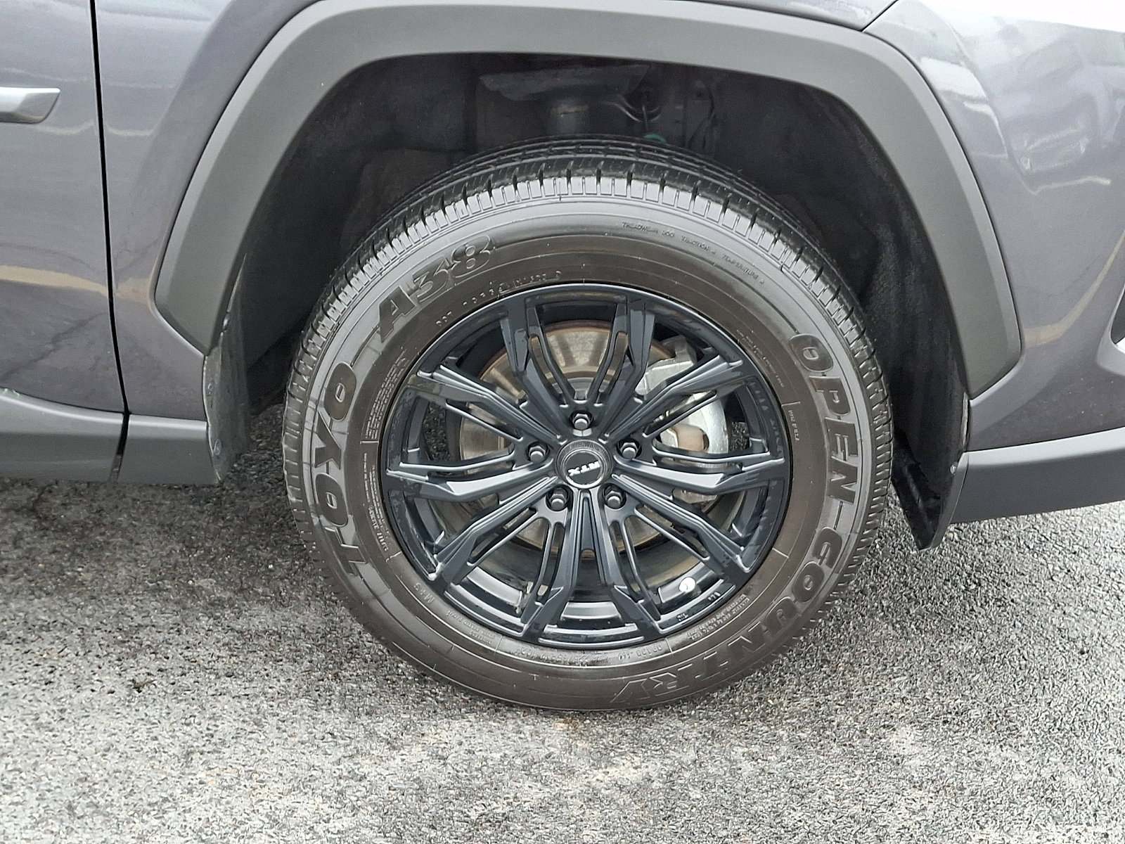 Used 2023 Toyota RAV4 LE image 8