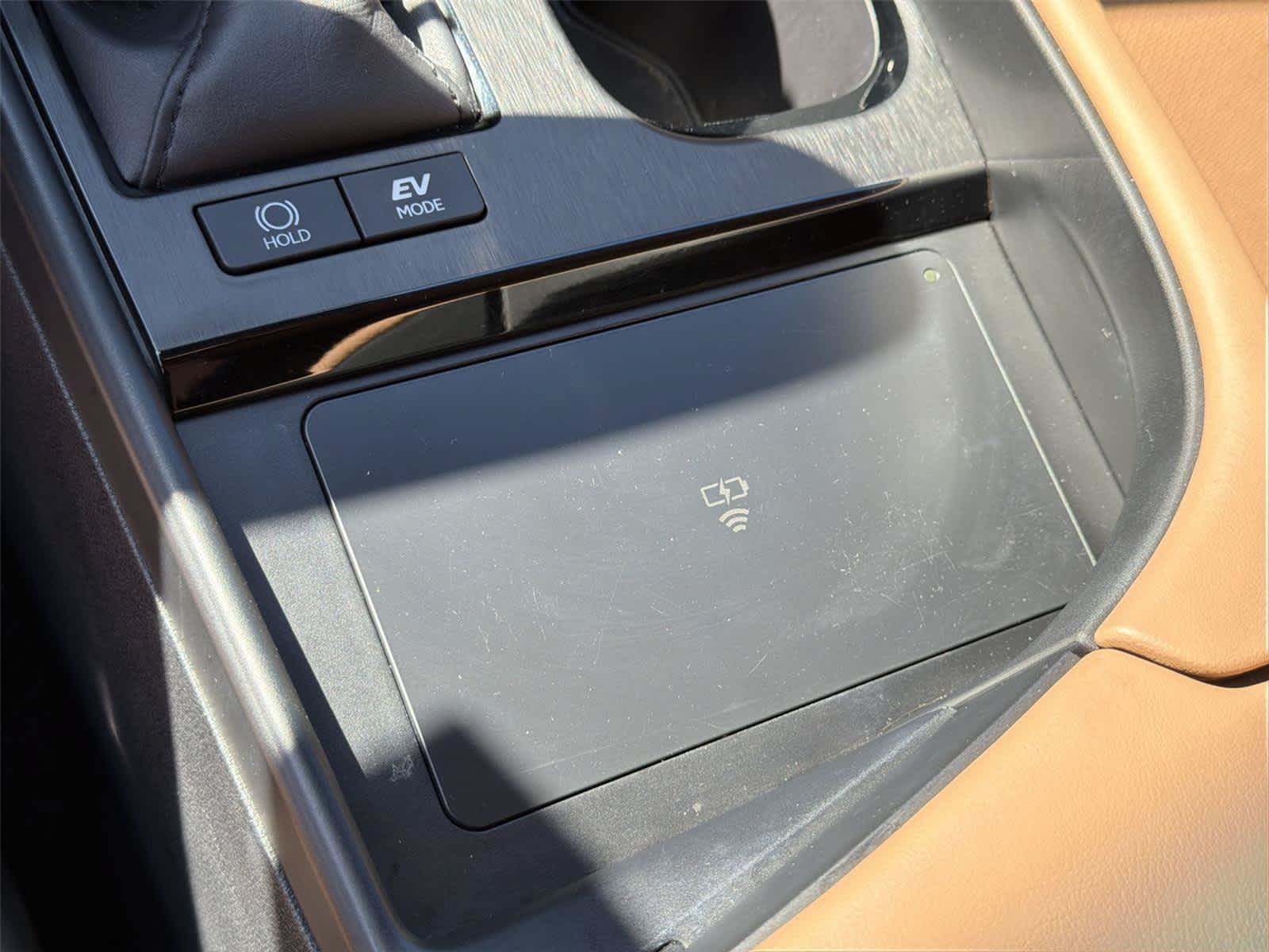 Used 2025 Lexus ES 300h w/ Premium Package FWD image 38