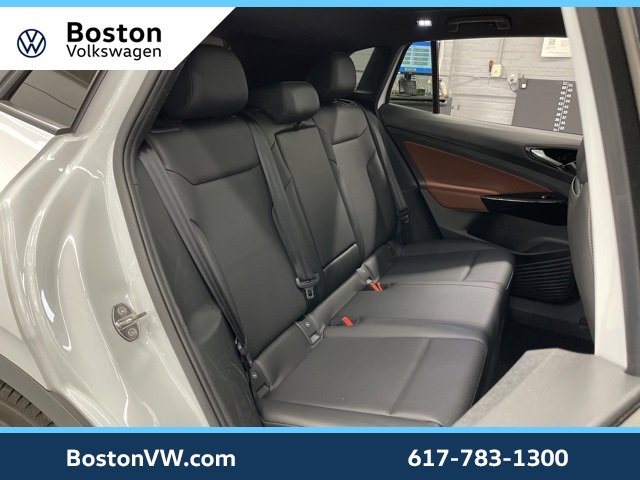 Used 2021 Volkswagen ID.4 Pro S image 12