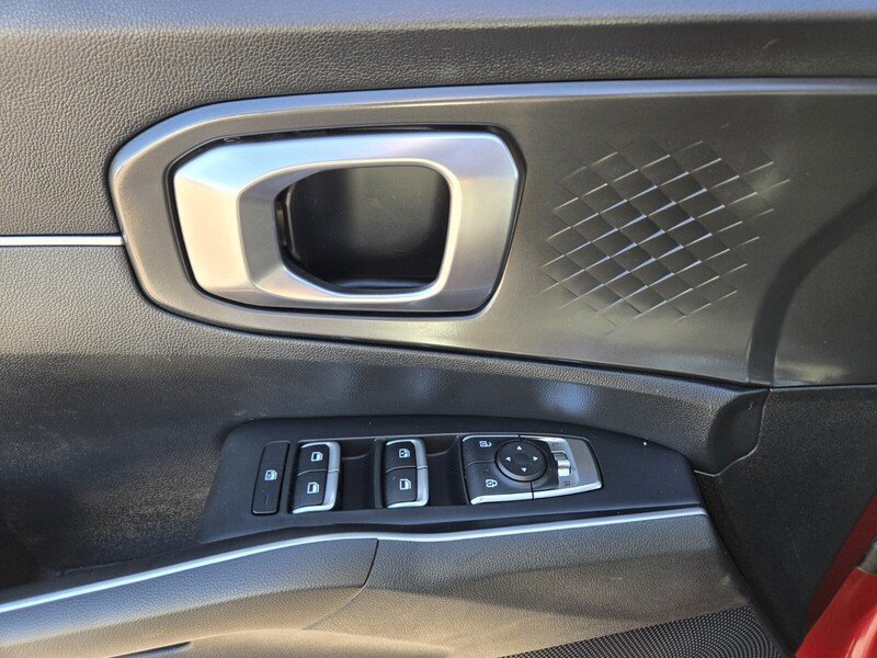 Certified 2022 Kia Sorento LX AWD/4WD image 18