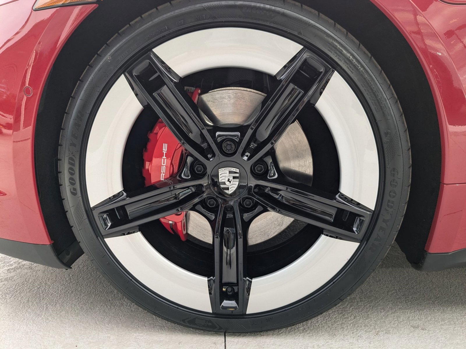 New 2025 Porsche Taycan 4S AWD/4WD image 26
