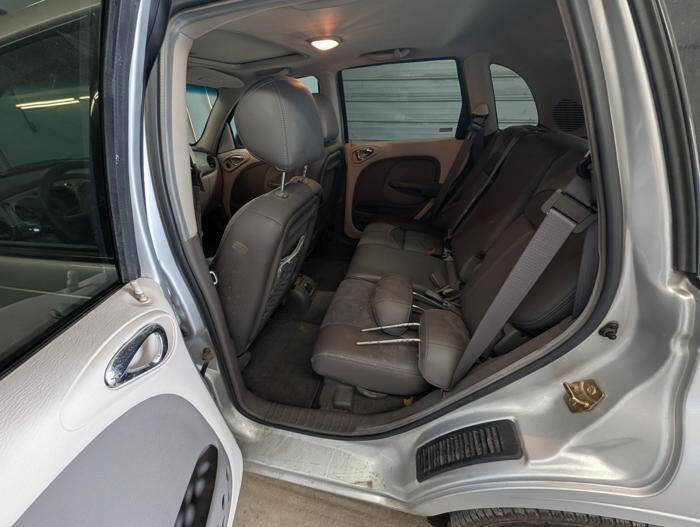 Used 2001 Chrysler PT Cruiser FWD image 23