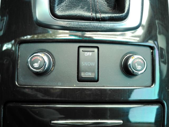 Used 2017 INFINITI QX70 AWD image 45