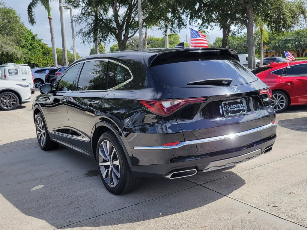 Used 2025 Acura MDX w/ Technology Package FWD image 5