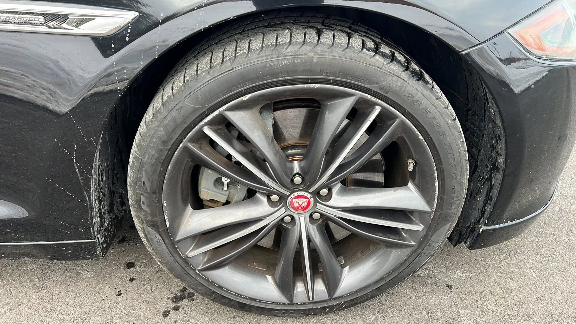 Used 2016 Jaguar XJ Supercharged RWD image 35