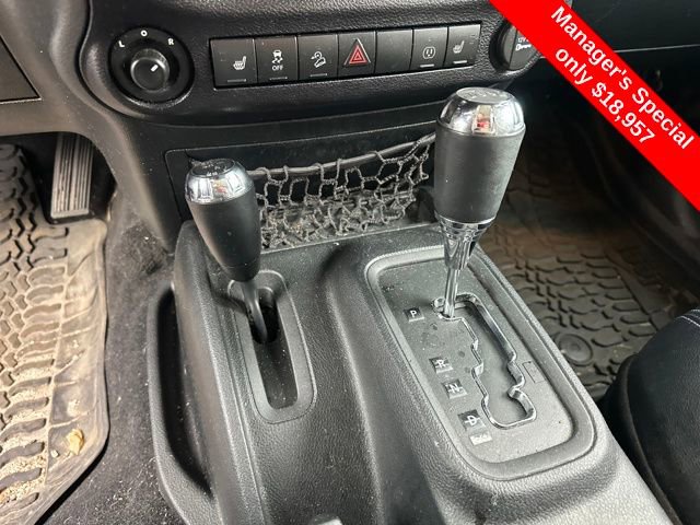 Used 2016 Jeep Wrangler Sahara image 17