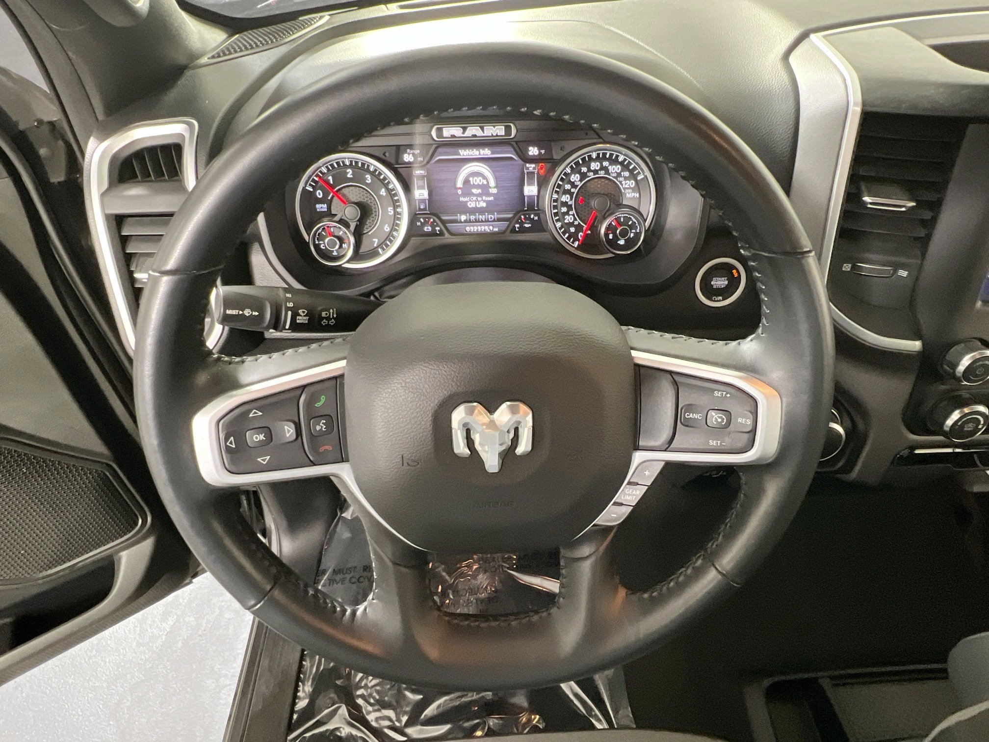 Used 2022 RAM 1500 Big Horn AWD/4WD image 11