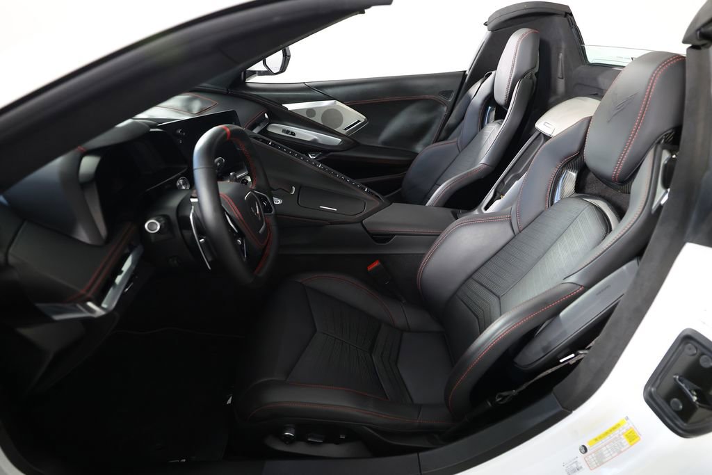 Used 2023 Chevrolet Corvette Stingray Premium Conv w/ Z51 Performance Package RWD image 15