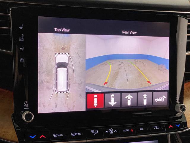 Used 2022 Jeep Grand Wagoneer Series III image 11