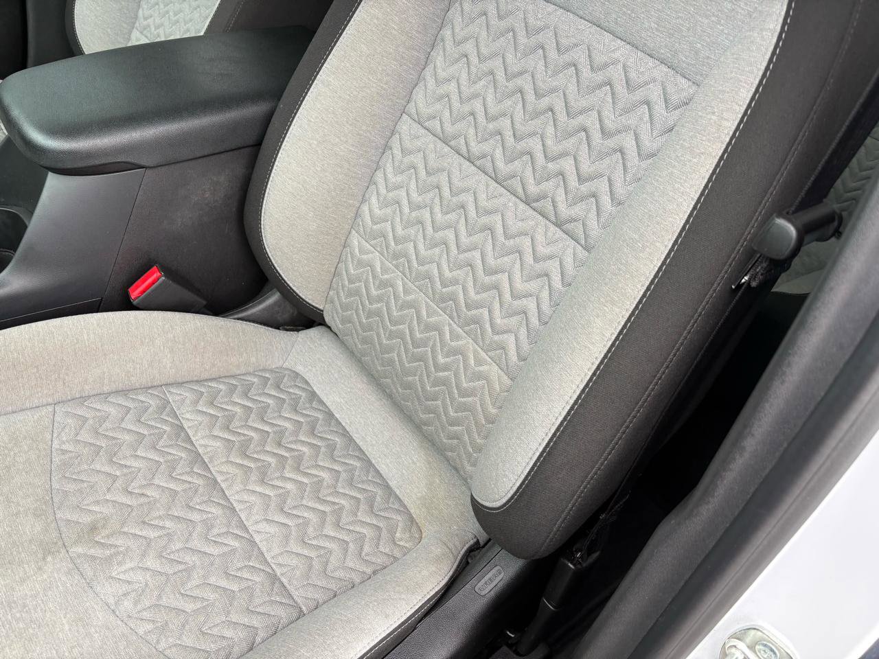 Used 2024 Chevrolet Equinox LS w/ LS Convenience Package image 16