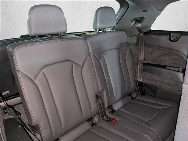 Used 2022 Audi Q7 Premium Plus w/ Premium Plus Package image 22