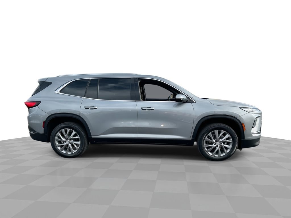 Used 2025 Buick Enclave Preferred w/ Power Package image 9