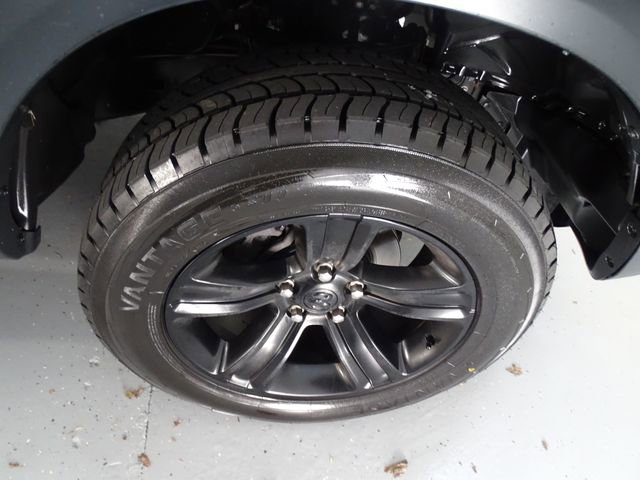 Certified 2022 RAM 1500 Classic Warlock w/ Electronics Group image 27