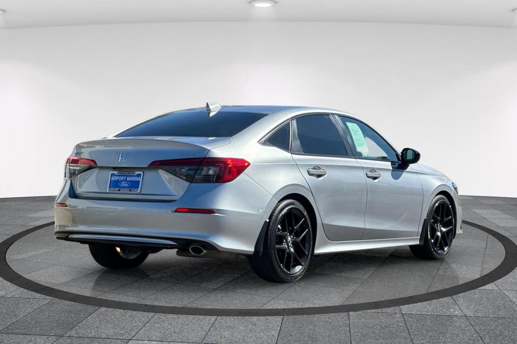 Used 2023 Honda Civic Sport image 5