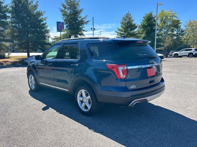 Used 2016 Ford Explorer XLT w/ Equipment Group 201A AWD/4WD image 6