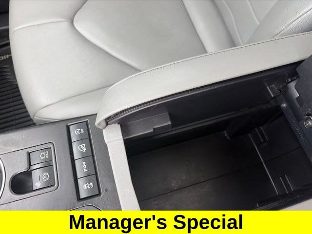 Used 2020 Toyota Highlander XLE AWD/4WD image 30