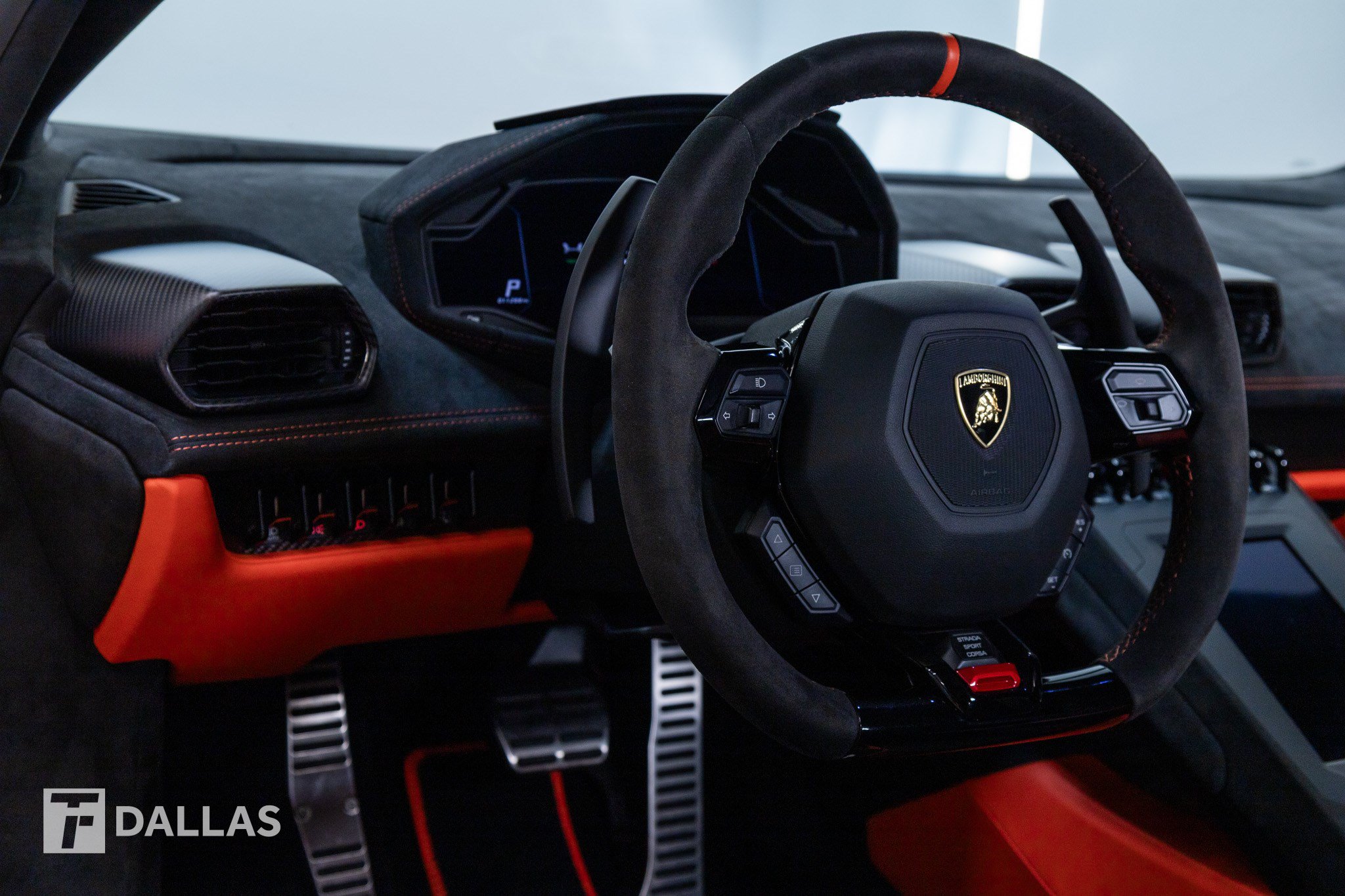 Used 2023 Lamborghini Huracan Tecnica RWD image 27