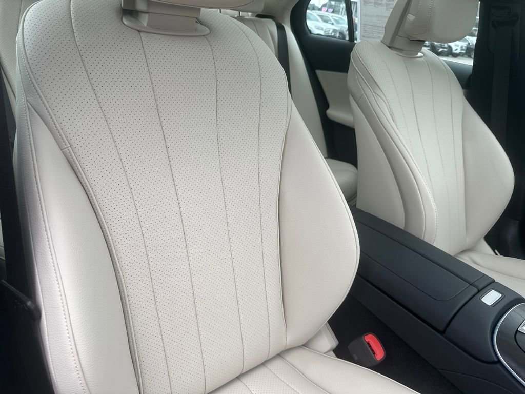 Used 2024 Mercedes-Benz E 350 4MATIC Sedan image 36