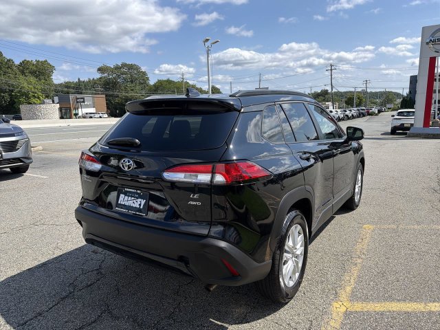 Used 2023 Toyota Corolla Cross LE w/ Moonroof Package AWD/4WD image 8