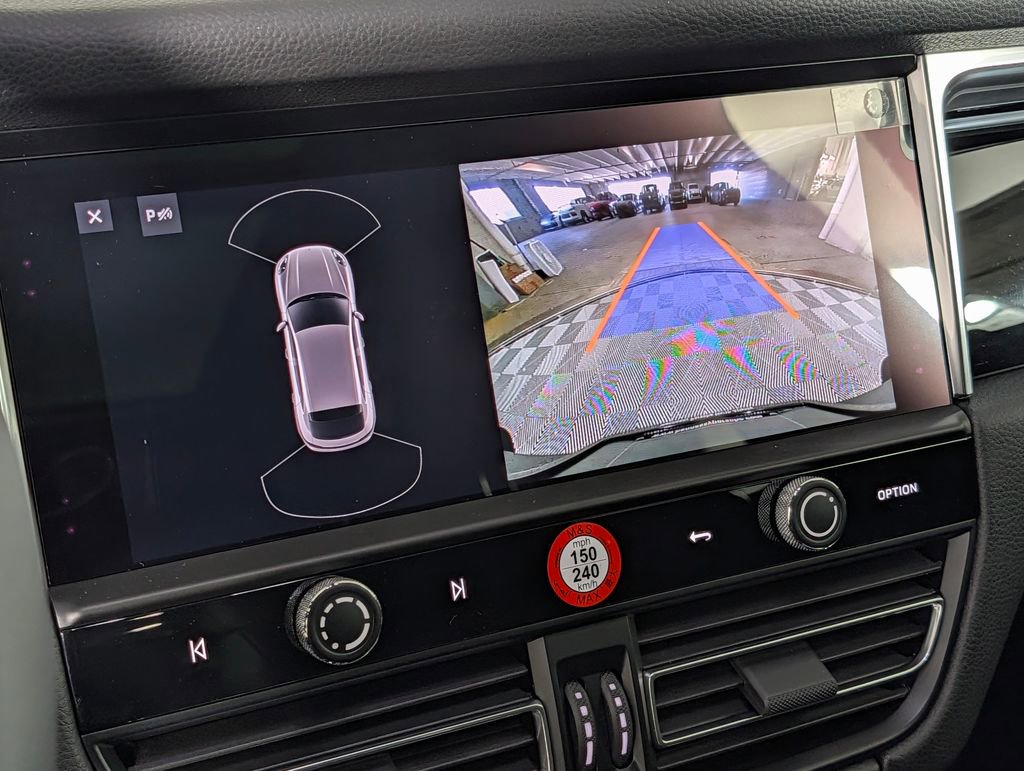 New 2026 Porsche Macan image 32