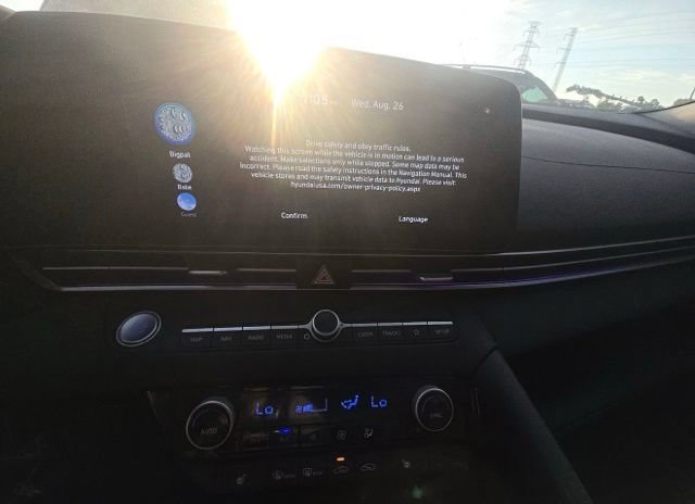 Used 2025 Hyundai Elantra SEL FWD image 11