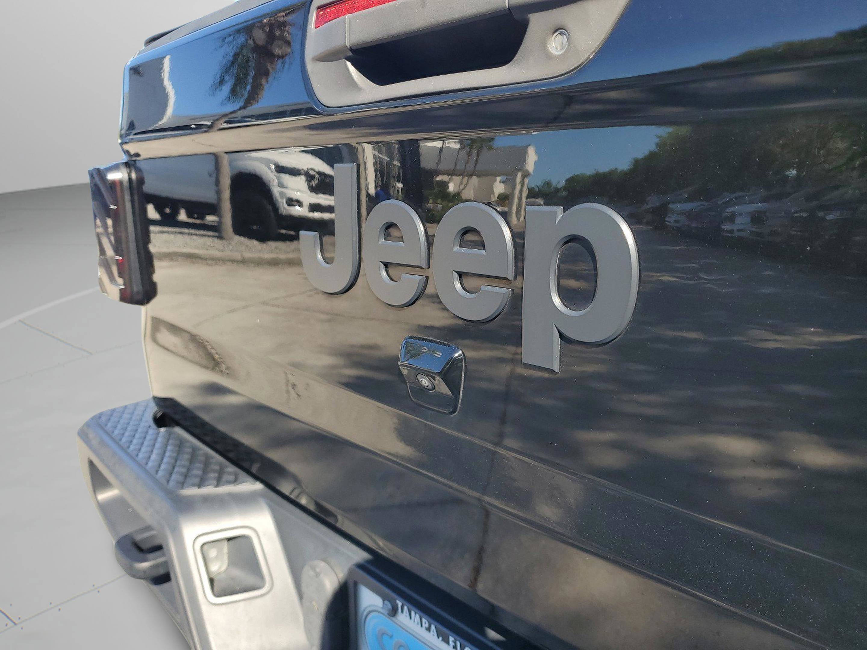 Used 2022 Jeep Gladiator Sport AWD/4WD image 32
