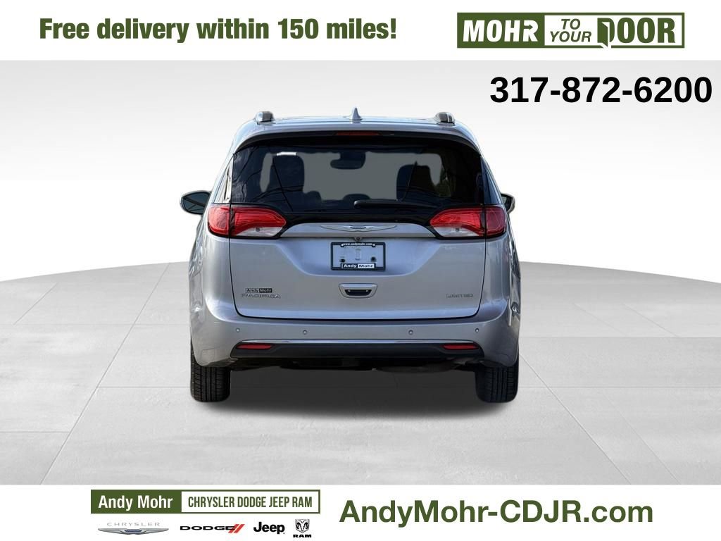 Used 2017 Chrysler Pacifica Limited image 6