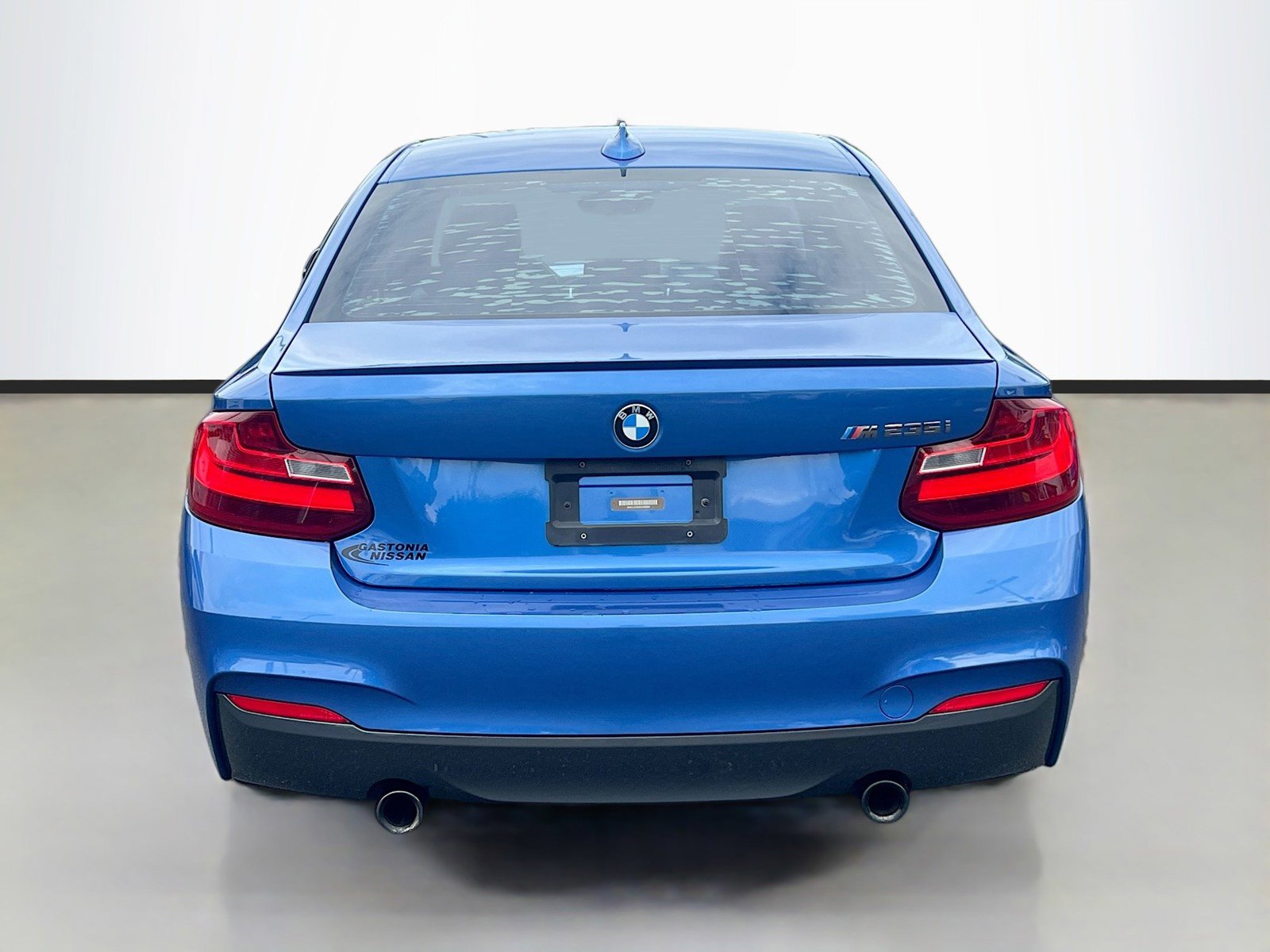Used 2016 BMW M235i Coupe RWD image 6
