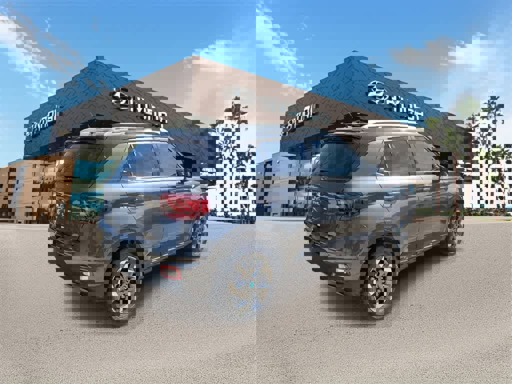 New 2025 Hyundai Venue Limited image 3