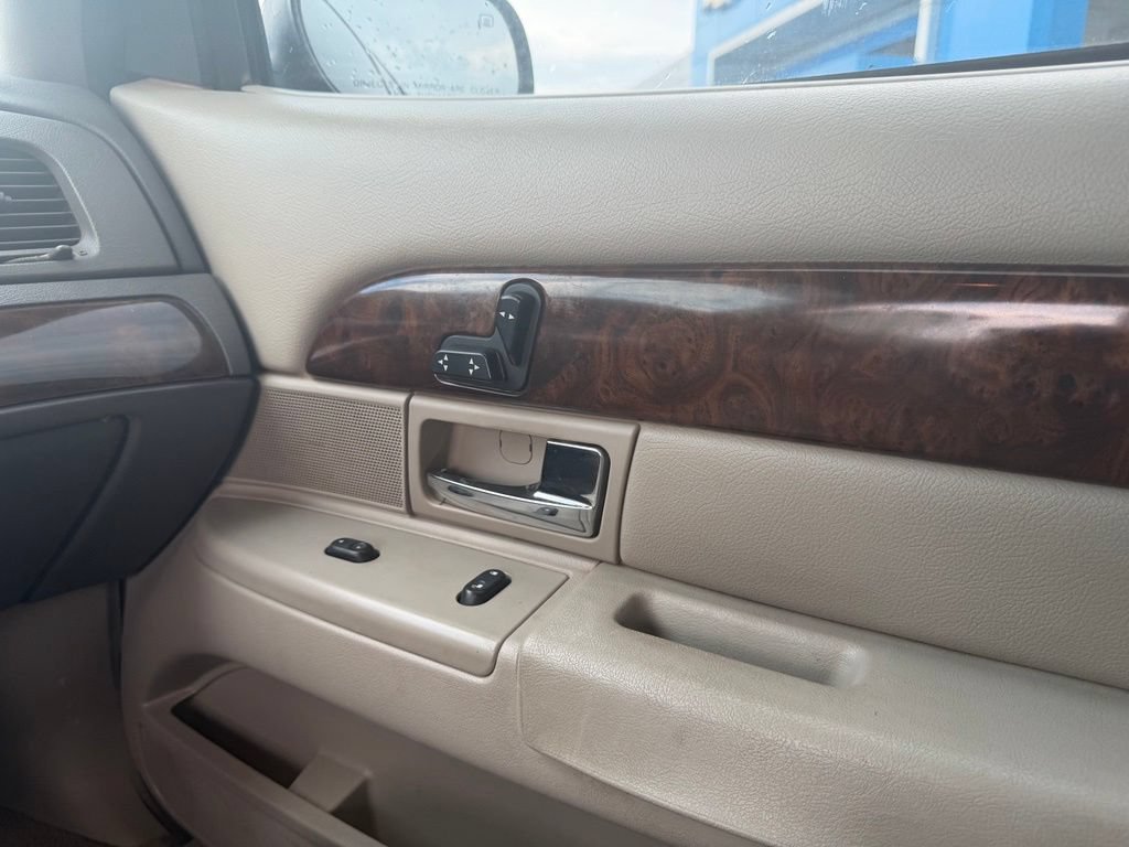 Used 2006 Mercury Grand Marquis LS RWD image 15