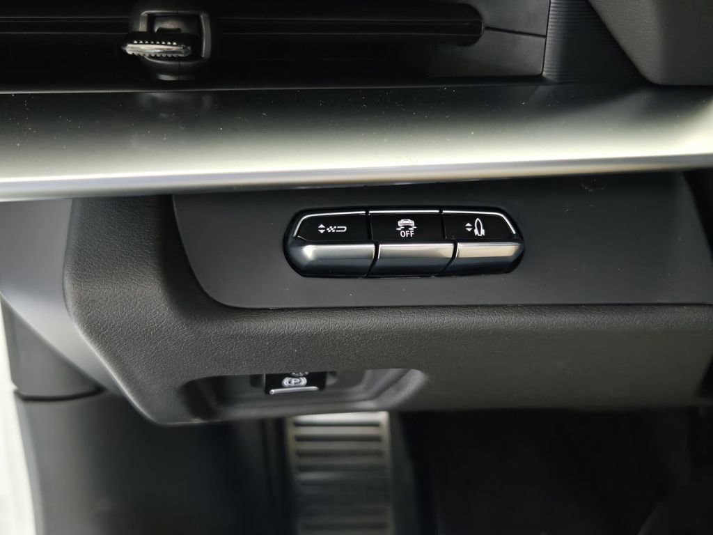 New 2026 Chevrolet Corvette Stingray Preferred Cpe w/ Z51 Performance Package image 24