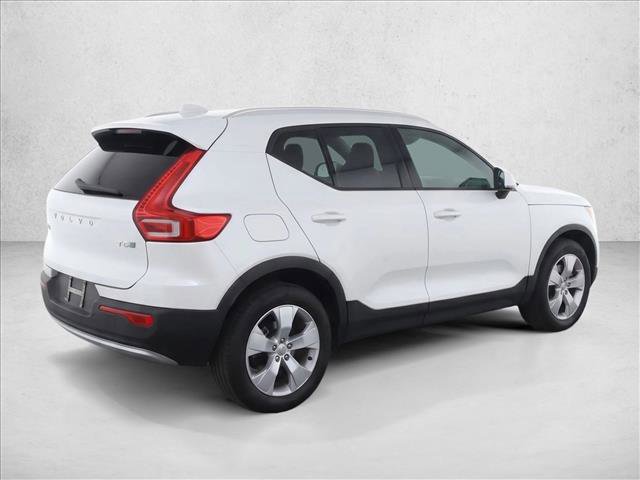 Used 2019 Volvo XC40 T5 Momentum AWD/4WD image 7