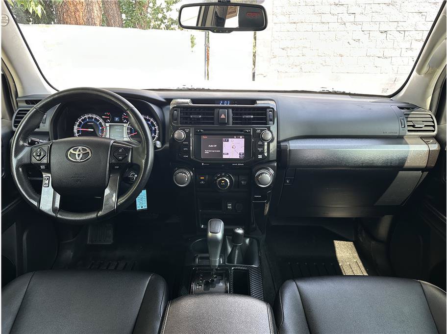 Used 2018 Toyota 4Runner TRD Off-Road Premium w/ TRD Performance Package AWD/4WD image 19
