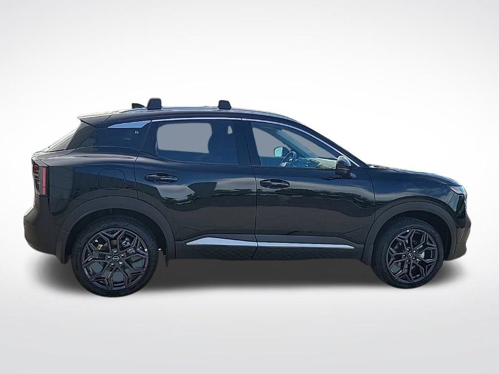 New 2026 Nissan Kicks SR w/ SR Premium Package AWD/4WD image 6