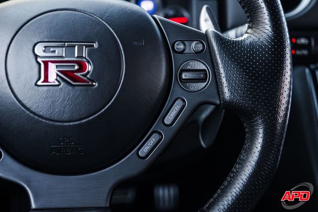Used 2014 Nissan GT-R Premium image 70